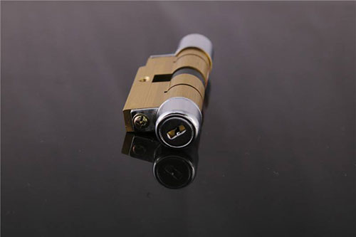 伊犁哈萨克24小时上门开锁公司